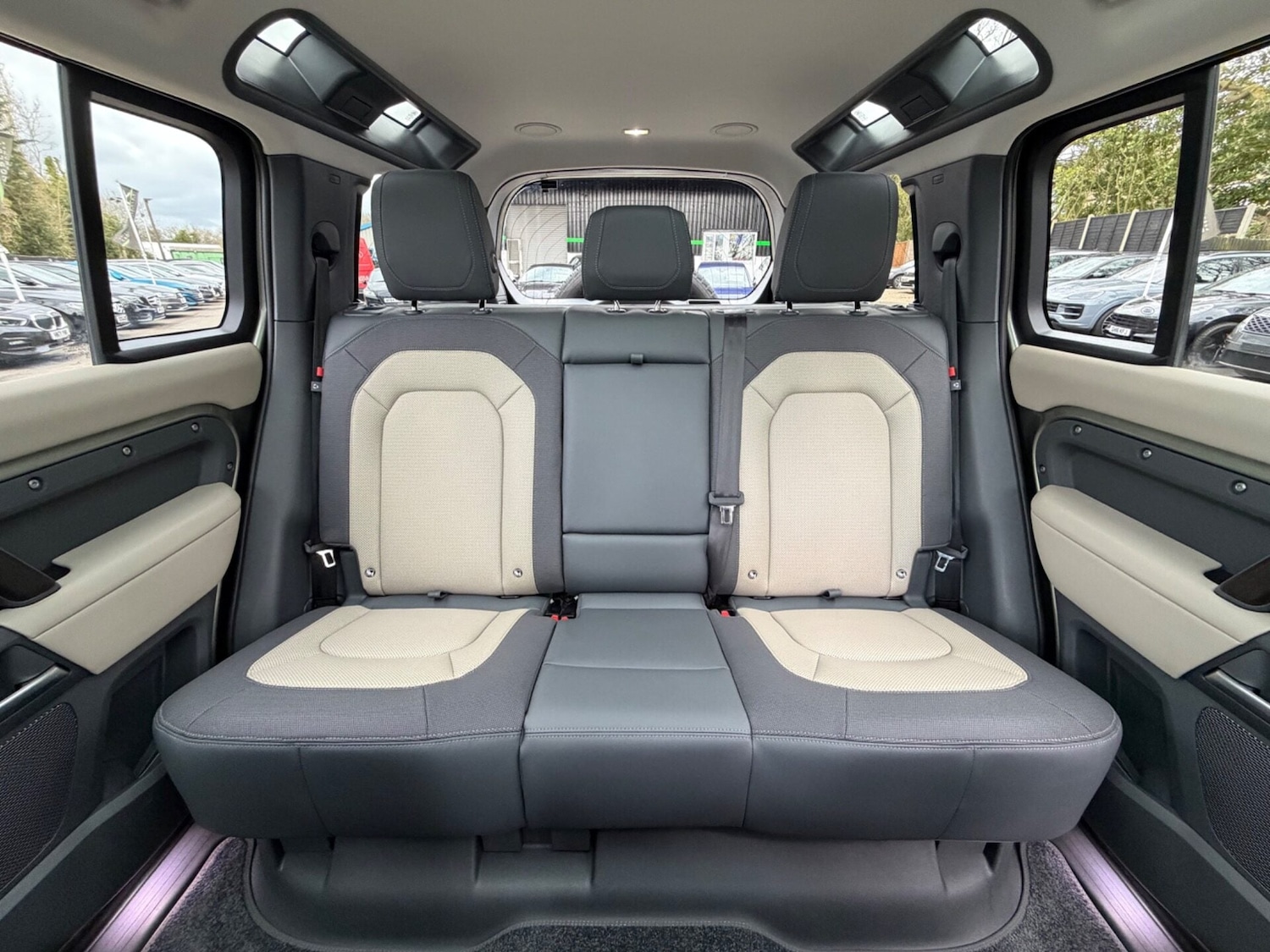 Used Land Rover Defender 2024 for sale - 78077978: Photo 18