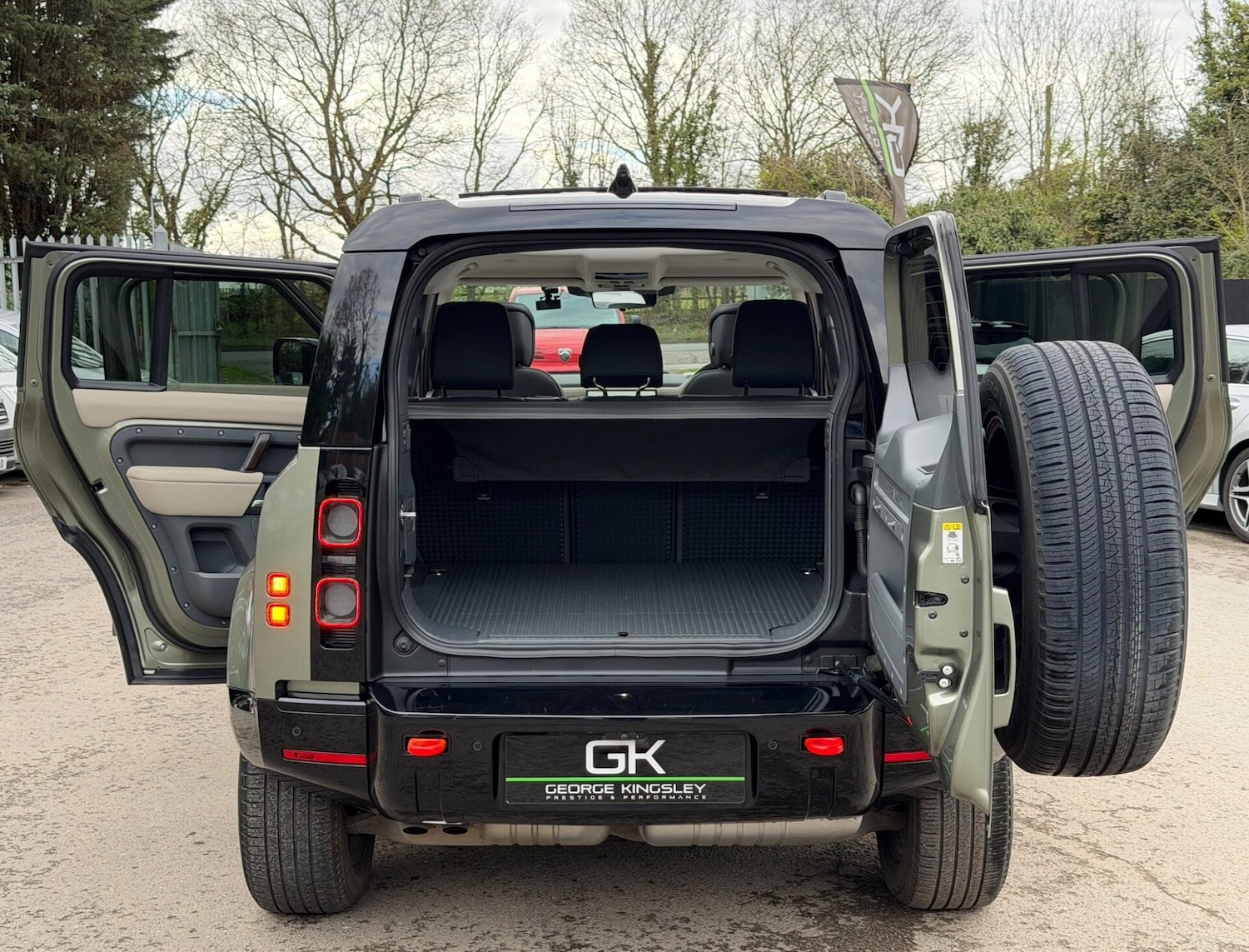 Used Land Rover Defender 2024 for sale - 78077978: Photo 23