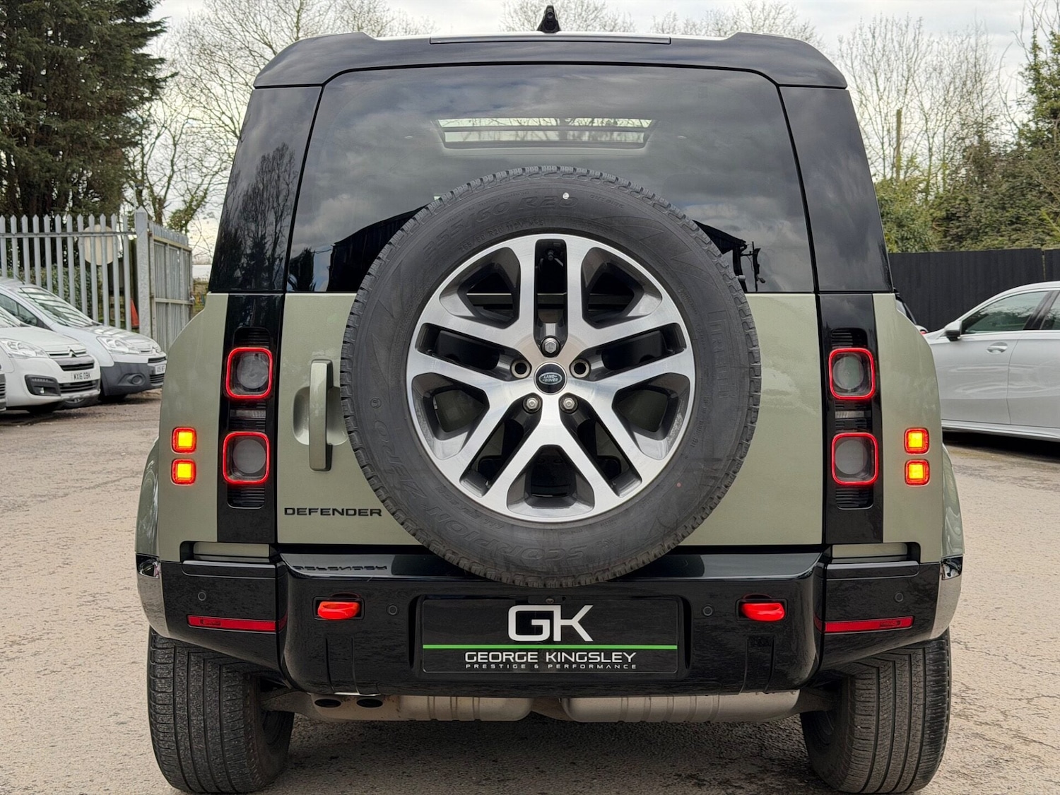 Used Land Rover Defender 2024 for sale - 78077978: Photo 26