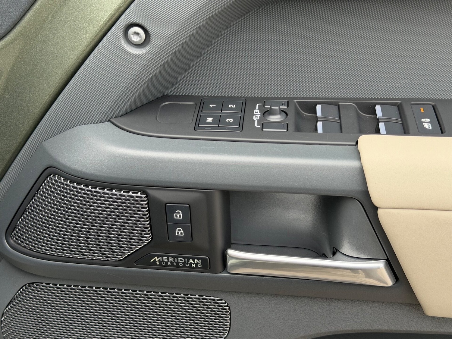 Used Land Rover Defender 2024 for sale - 78077978: Photo 41