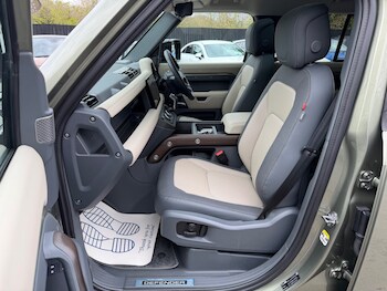 Used Land Rover Defender 2024 for sale - 78077978: Photo