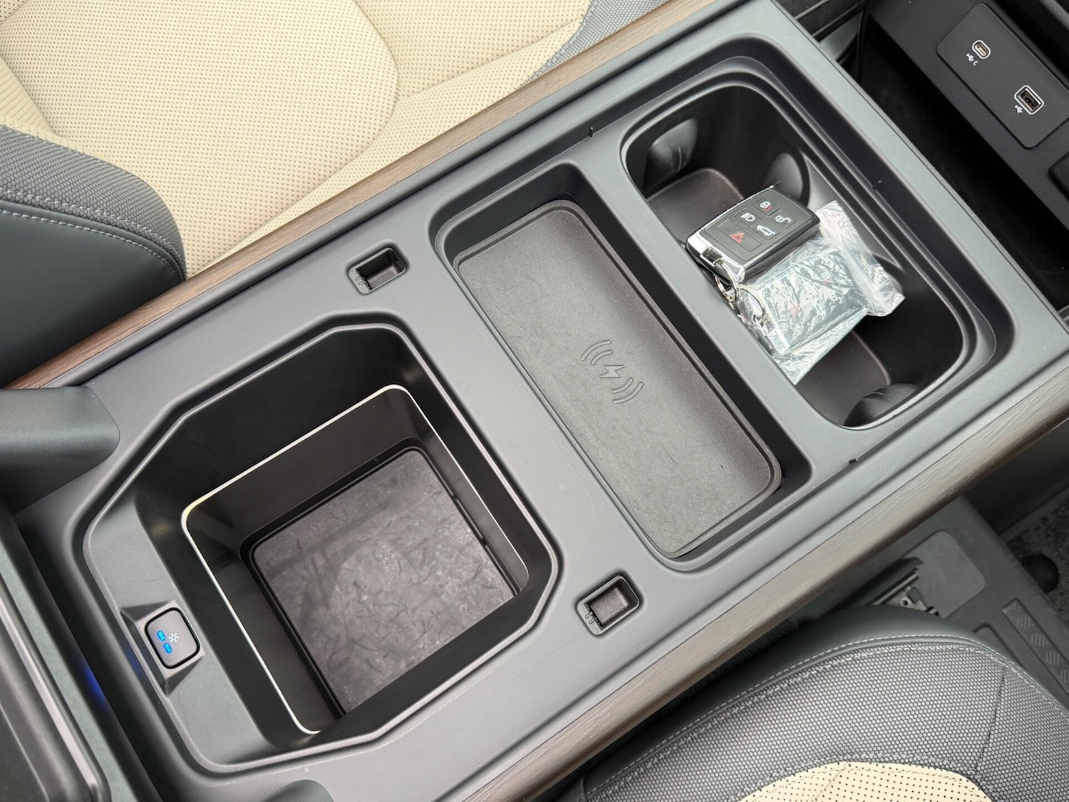 Used Land Rover Defender 2024 for sale - 78077978: Photo 63