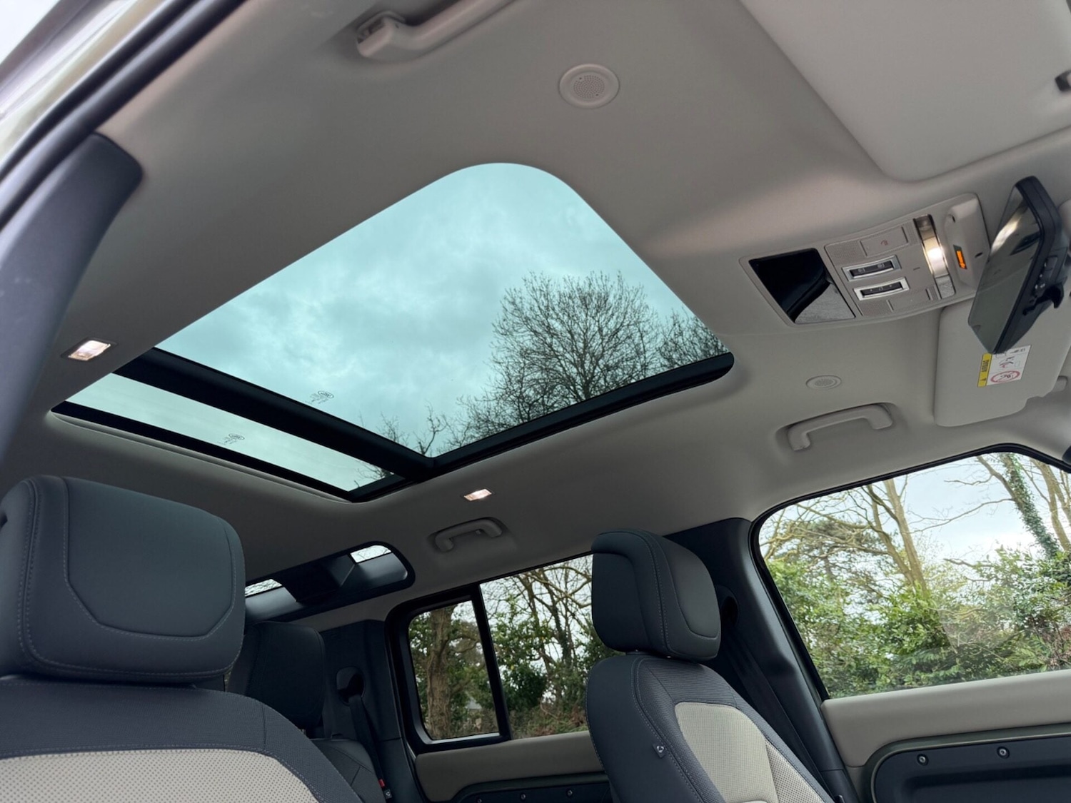 Used Land Rover Defender 2024 for sale - 78077978: Photo 73