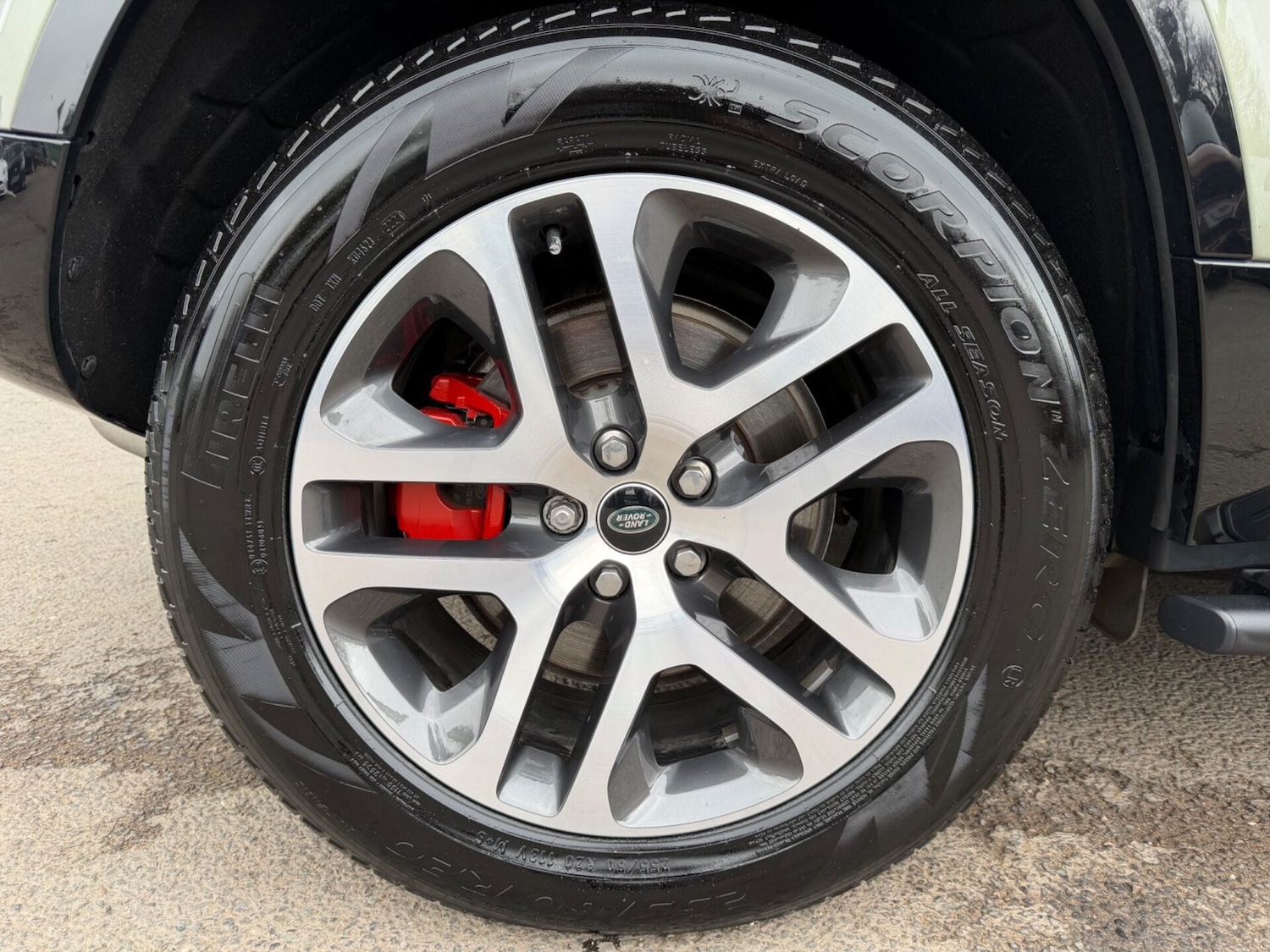 Used Land Rover Defender 2024 for sale - 78077978: Photo 81