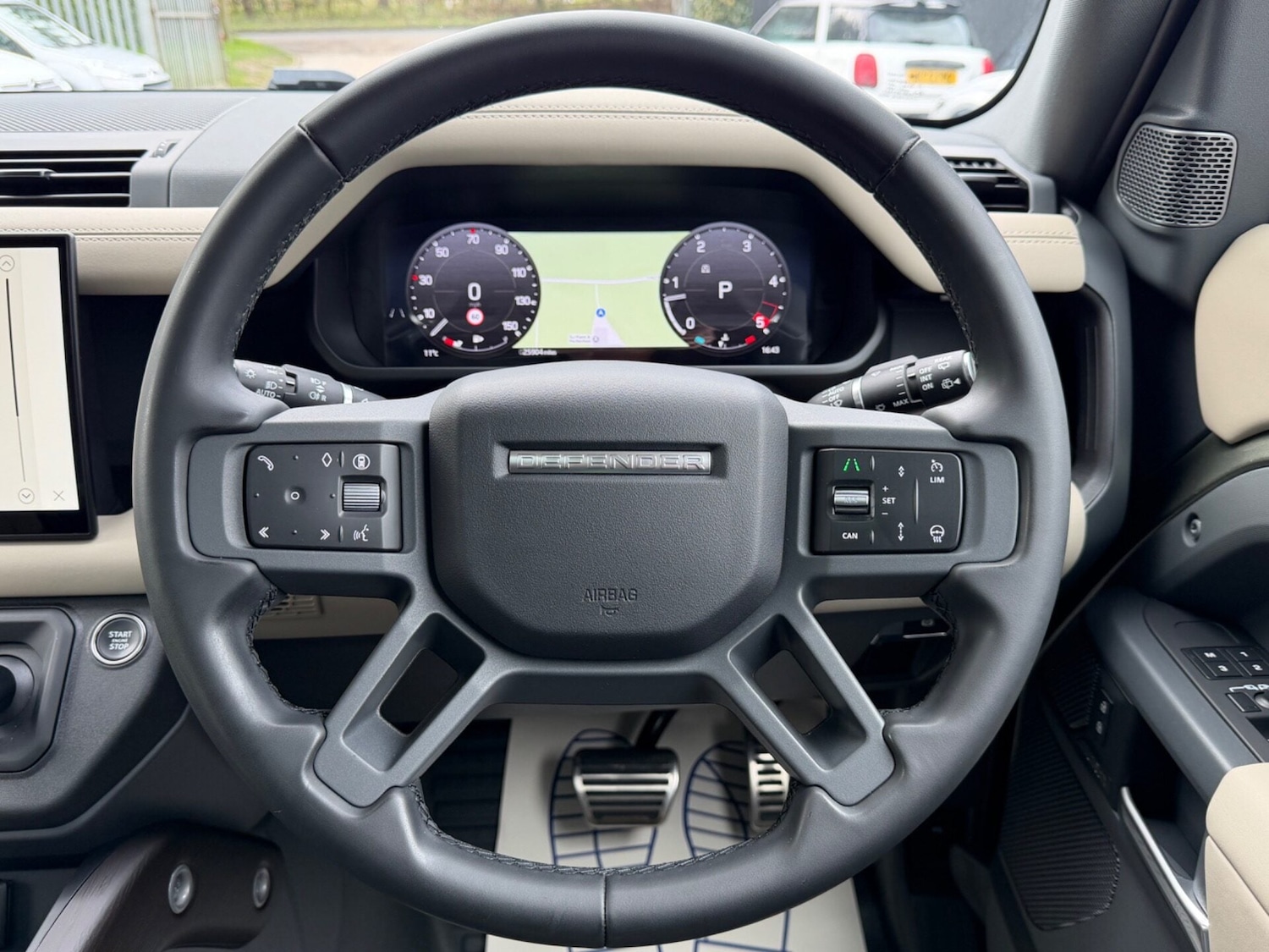 Used Land Rover Defender 2024 for sale - 78077978: Photo 9