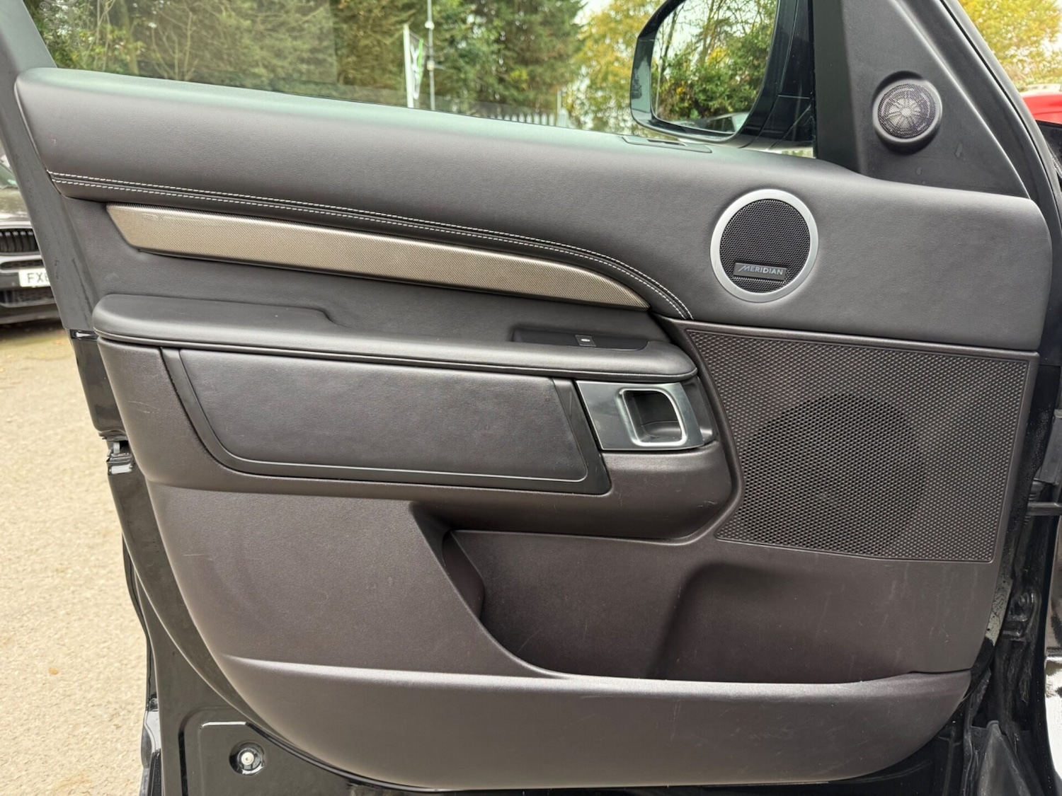 Used Land Rover Discovery 2018 for sale - 76631169: Photo 25