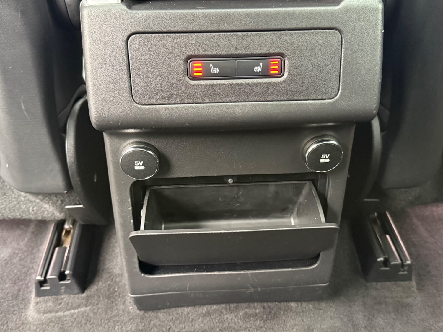 Used Land Rover Discovery 2018 for sale - 76631169: Photo 32