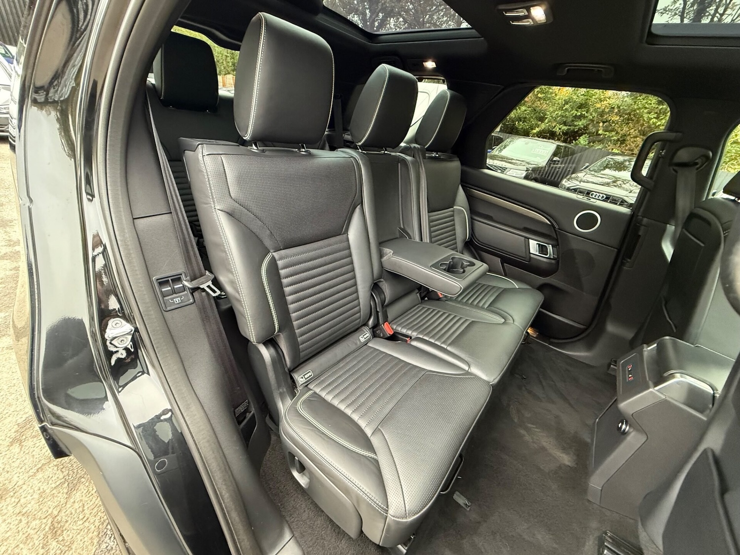 Used Land Rover Discovery 2018 for sale - 76631169: Photo 36