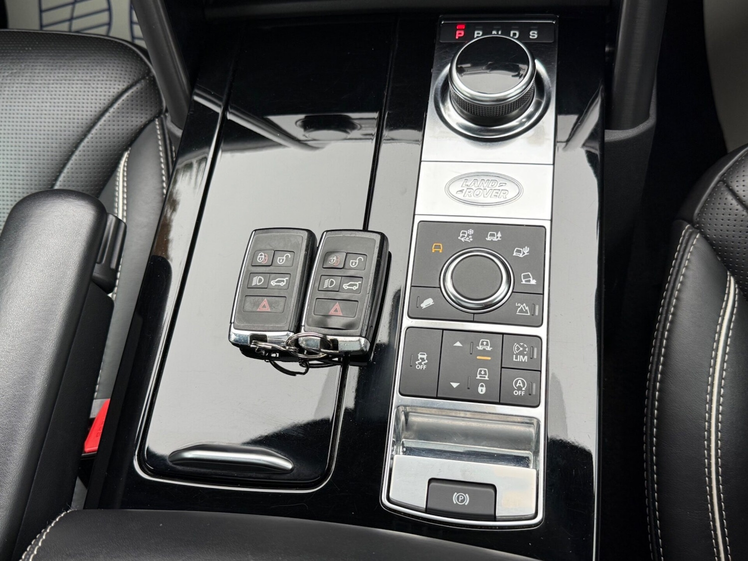 Used Land Rover Discovery 2018 for sale - 76631169: Photo 56