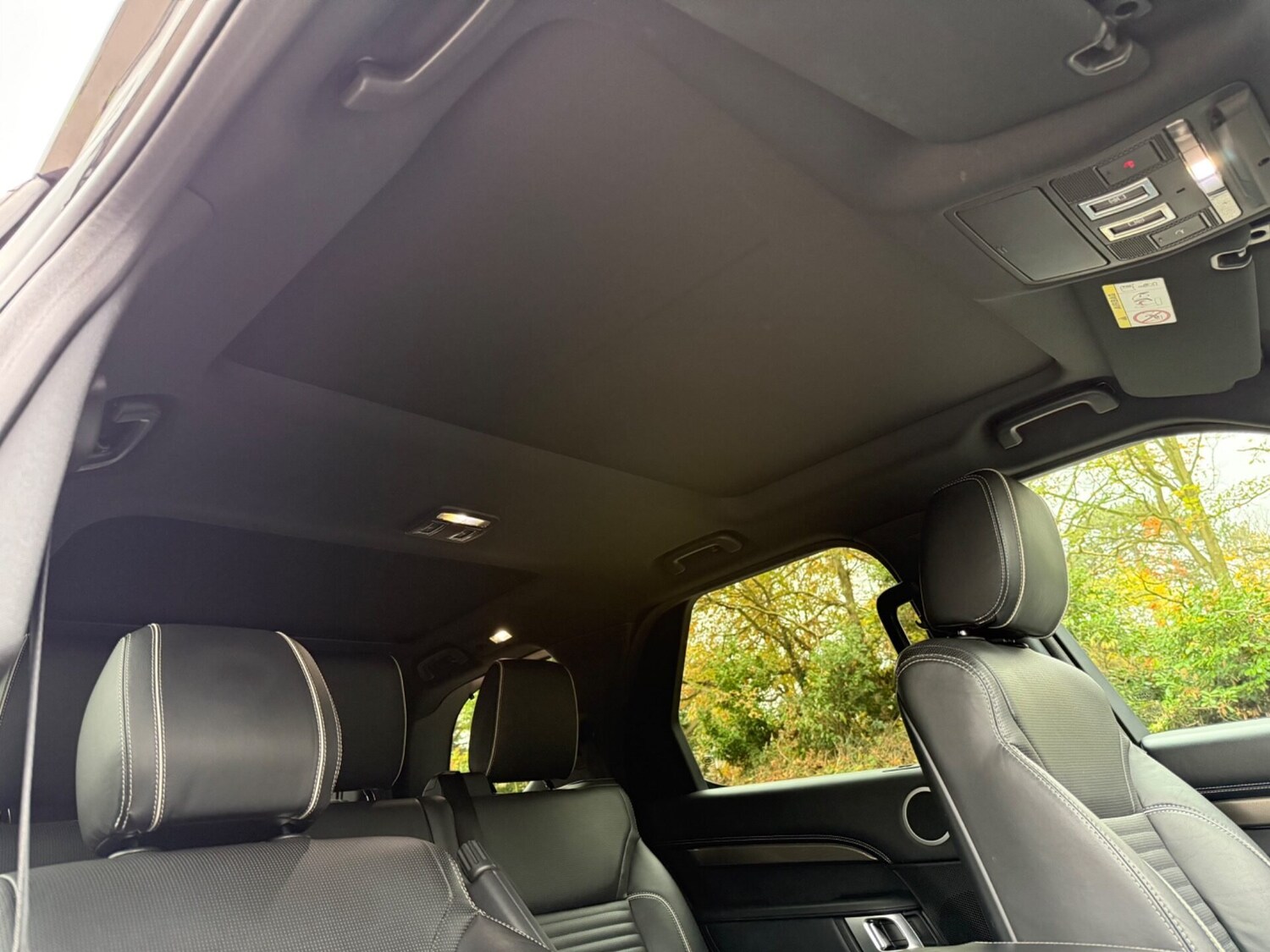 Used Land Rover Discovery 2018 for sale - 76631169: Photo 59