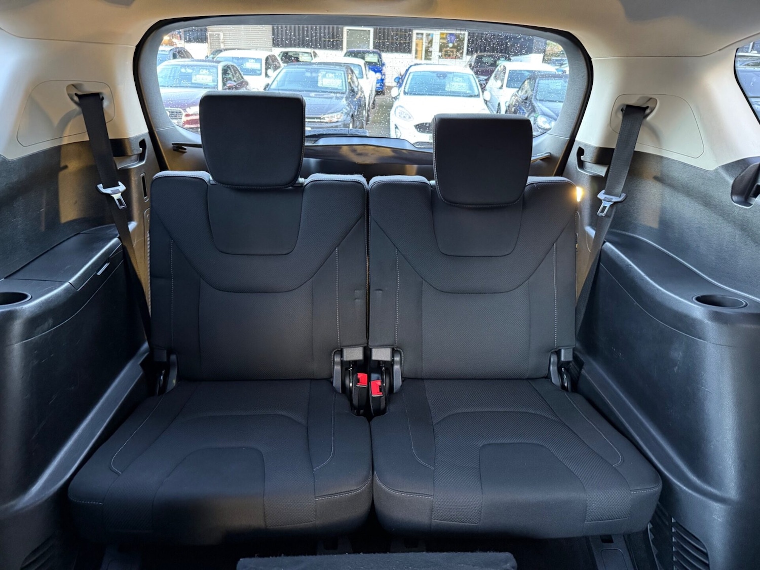 Used Ford S-Max 2015 for sale - 76402053: Photo 11