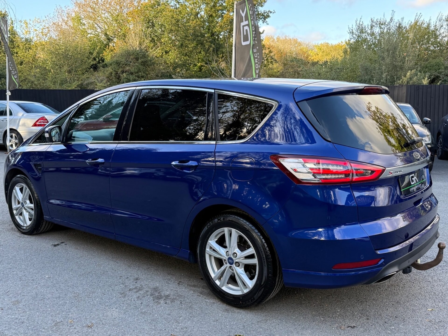 Used Ford S-Max 2015 for sale - 76402053: Photo 2