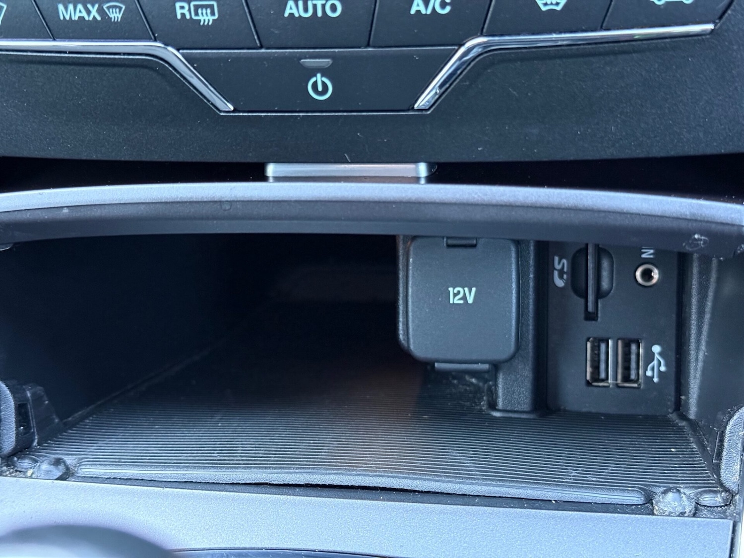 Used Ford S-Max 2015 for sale - 76402053: Photo 35