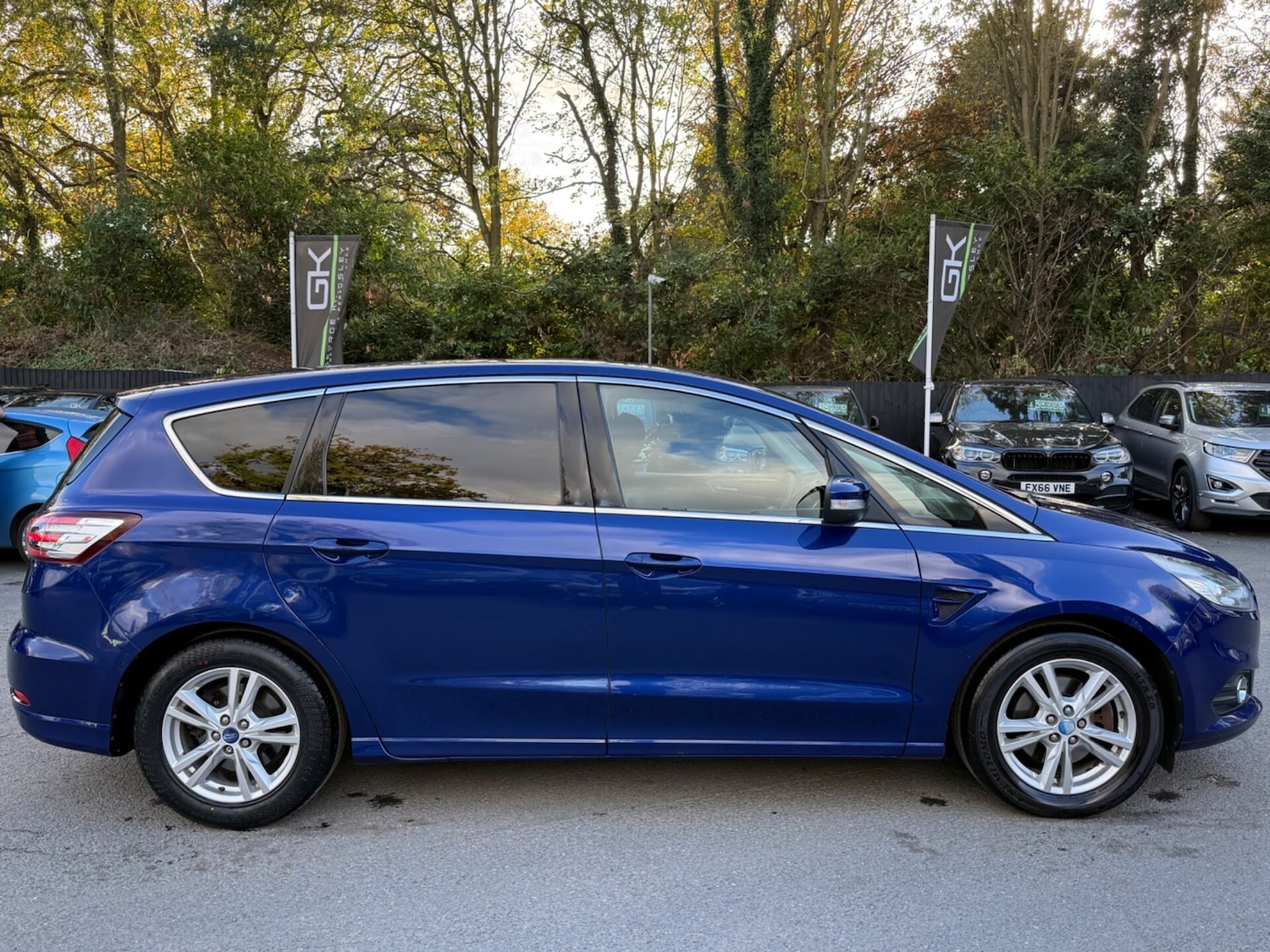 Used Ford S-Max 2015 for sale - 76402053: Photo 4