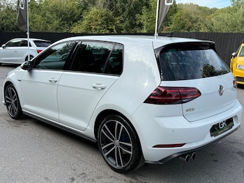 Used Volkswagen Golf 2018 for sale - 75894557: Photo