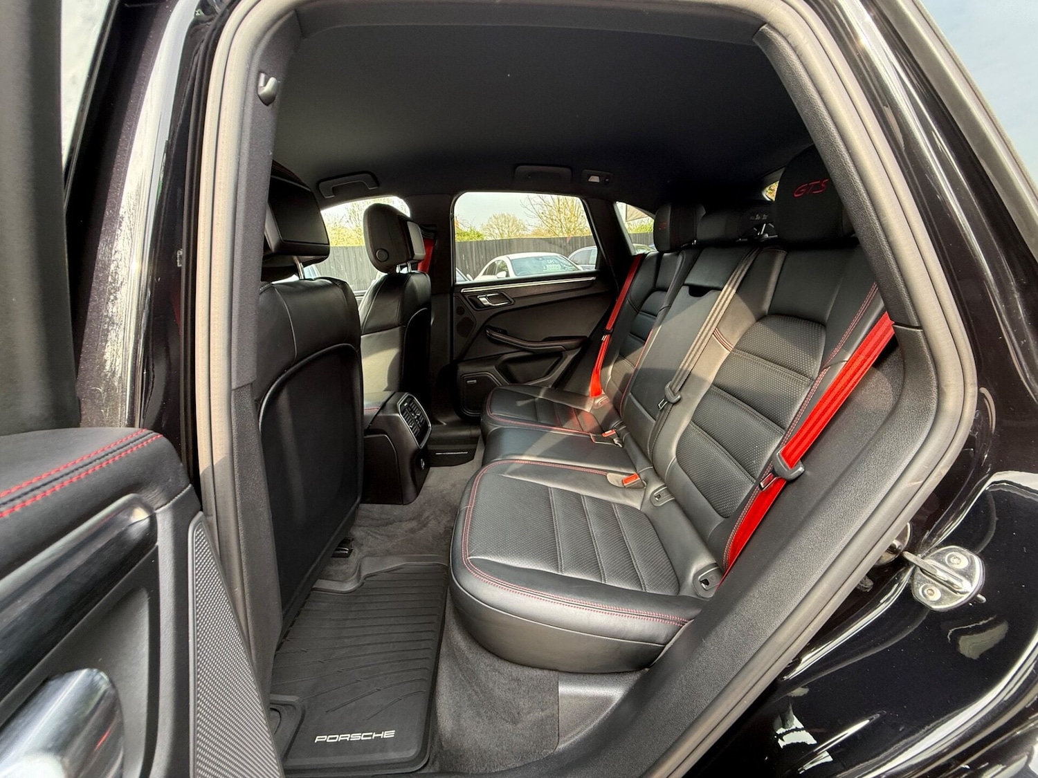 Used Porsche Macan 2016 for sale - 78025553: Photo 19