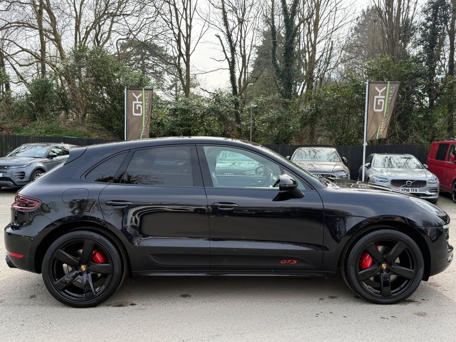 Used Porsche Macan 2016 for sale - 78025553: Photo 2