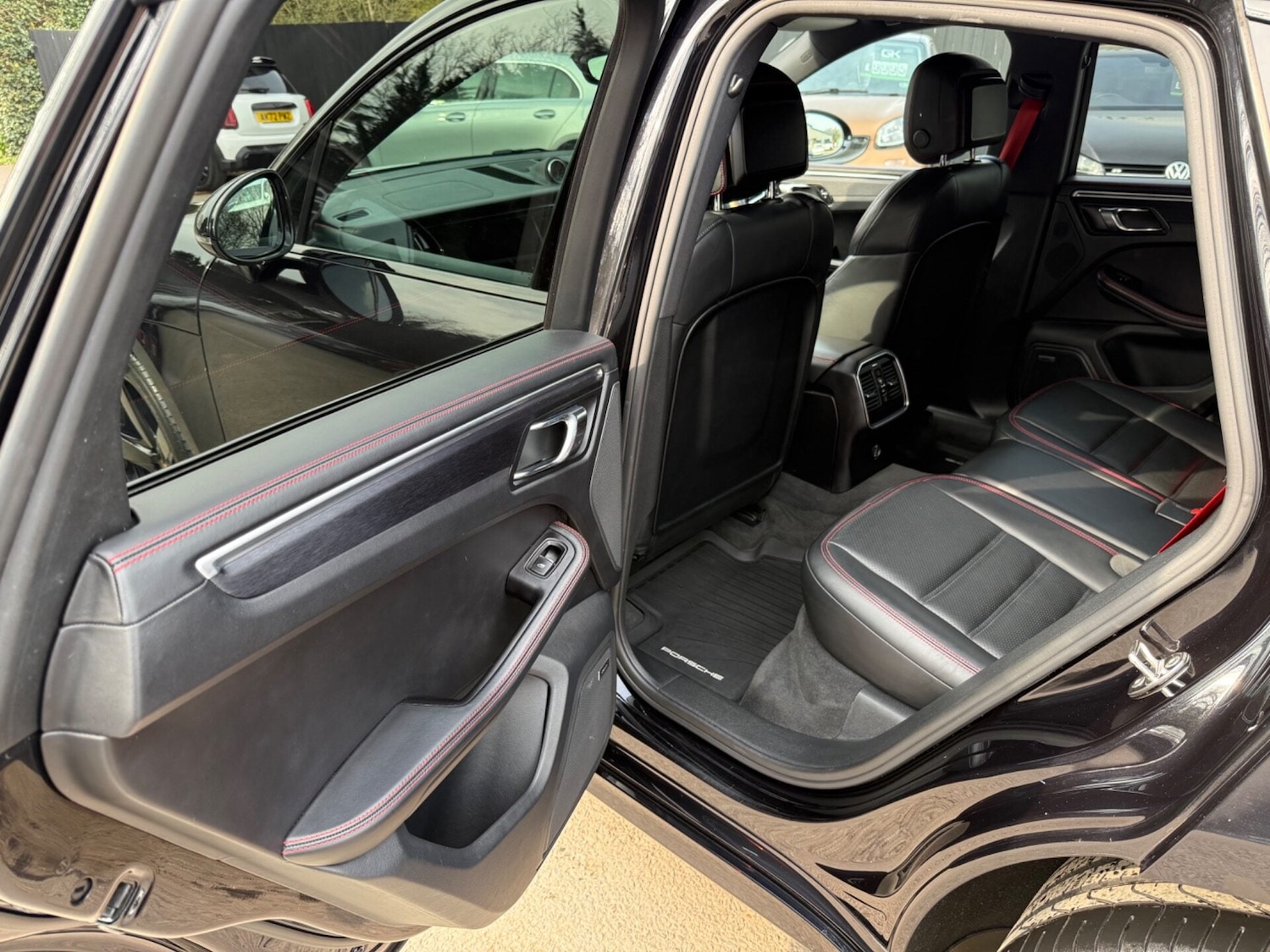 Used Porsche Macan 2016 for sale - 78025553: Photo 23