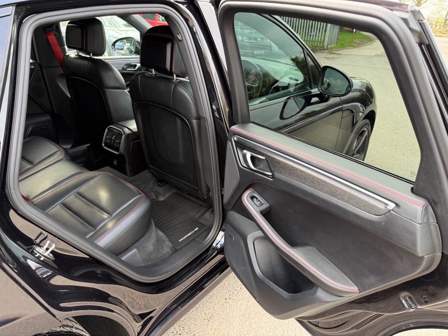 Used Porsche Macan 2016 for sale - 78025553: Photo 25