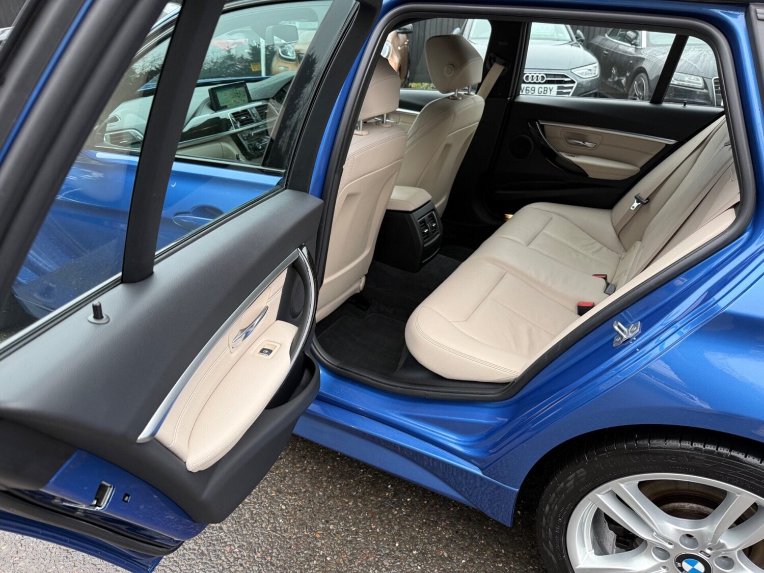 Used BMW 3 Series 2018 for sale - 77528228: Photo 26