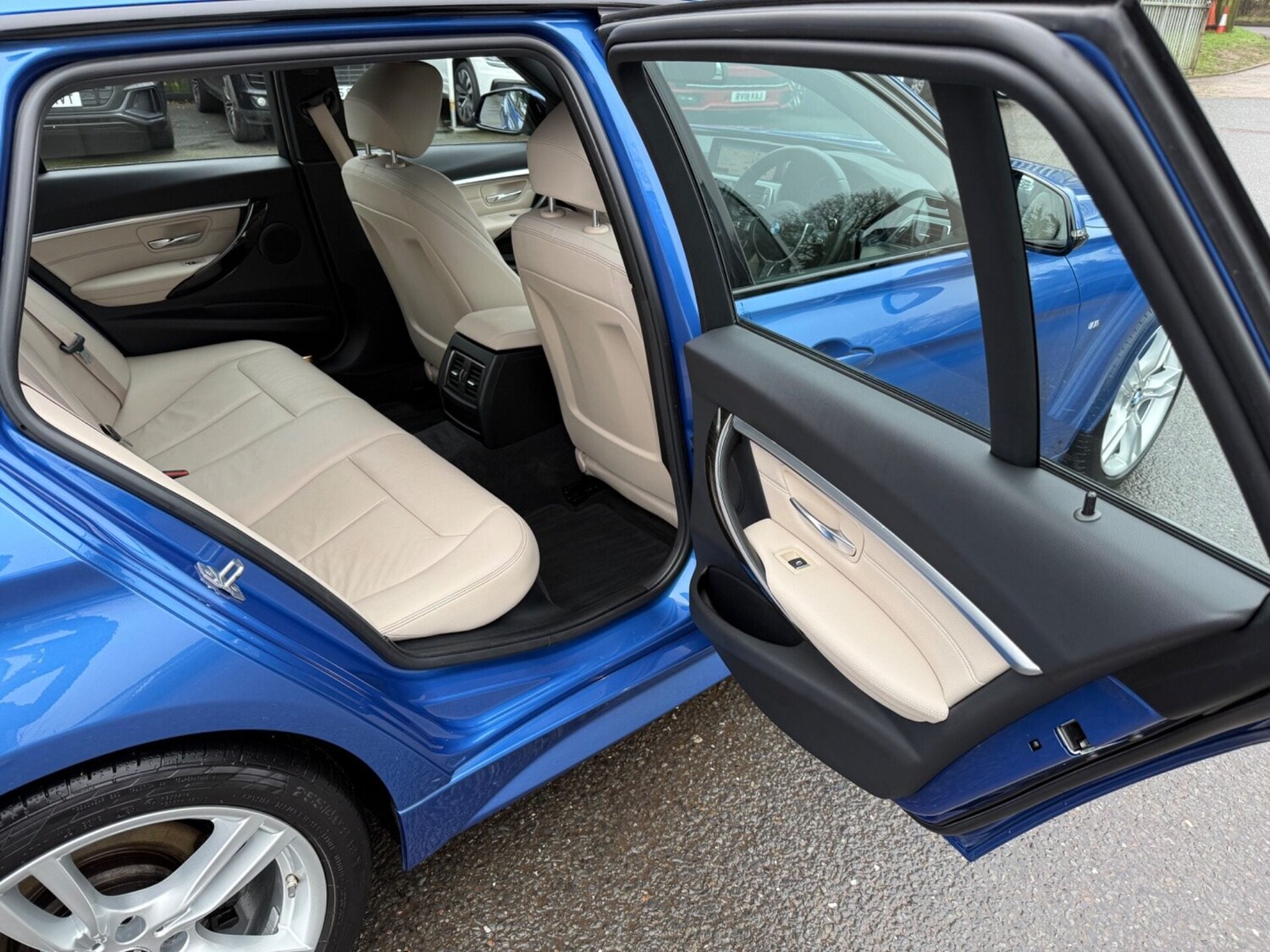 Used BMW 3 Series 2018 for sale - 77528228: Photo 30