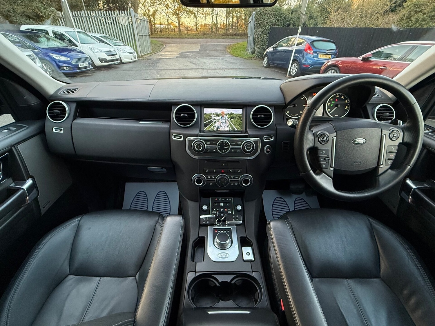 Used Land Rover Discovery 2015 for sale - 76611247: Photo 13