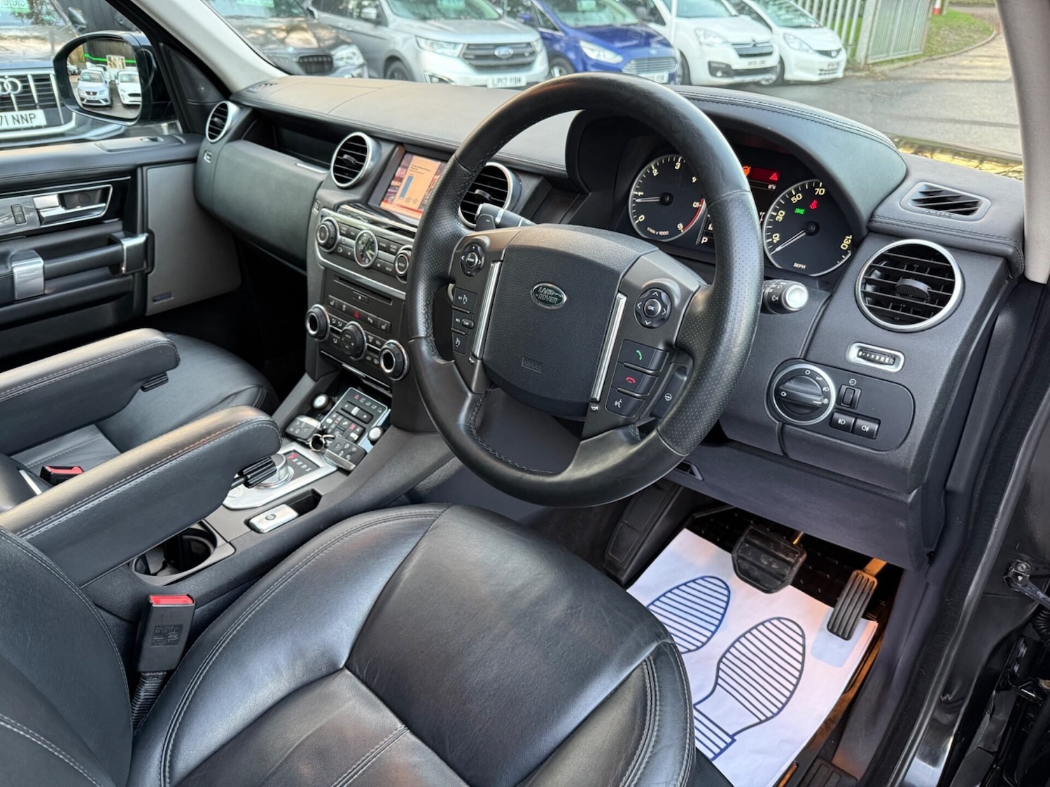 Used Land Rover Discovery 2015 for sale - 76611247: Photo 14