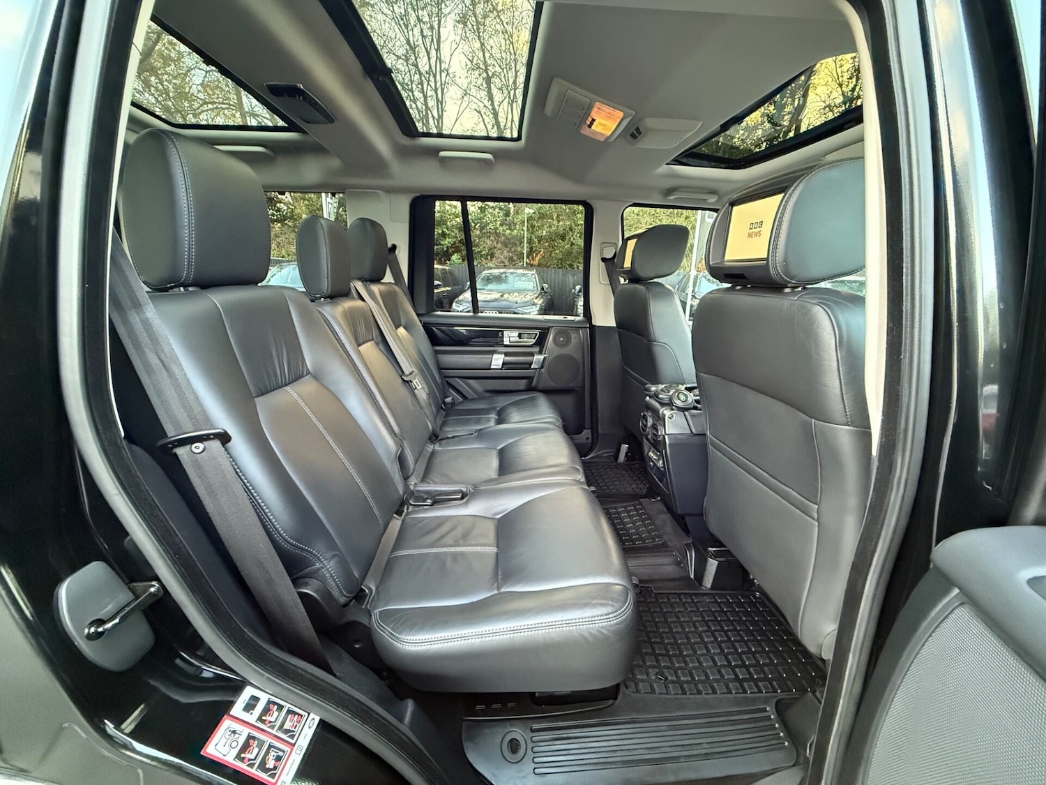 Used Land Rover Discovery 2015 for sale - 76611247: Photo 17