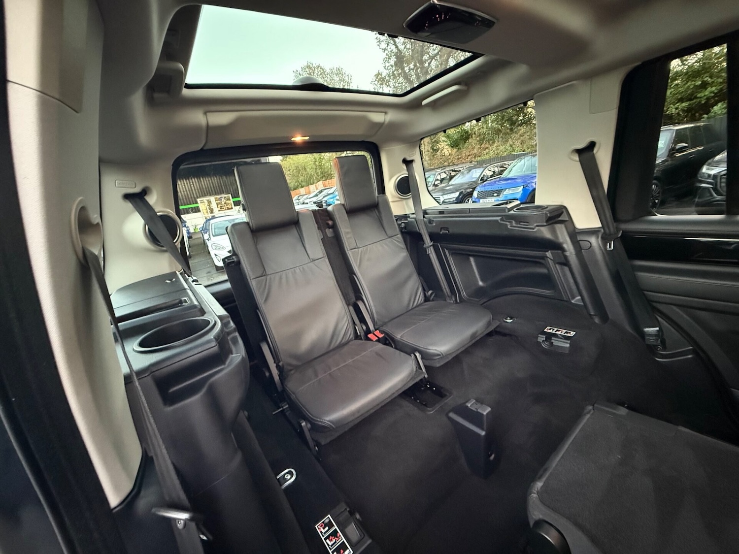Used Land Rover Discovery 2015 for sale - 76611247: Photo 19