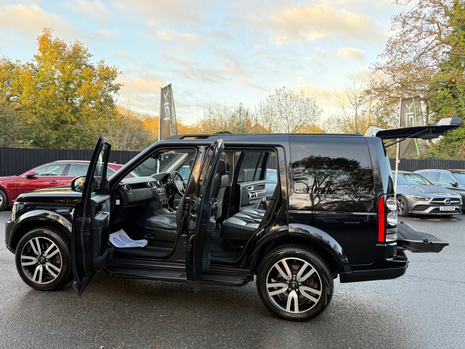 Used Land Rover Discovery 2015 for sale - 76611247: Photo 25