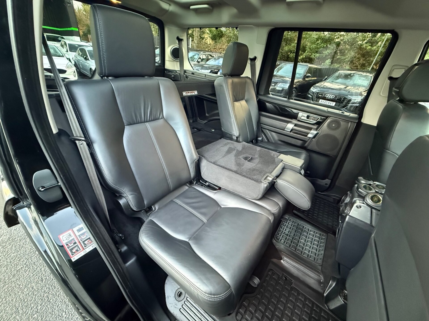 Used Land Rover Discovery 2015 for sale - 76611247: Photo 35