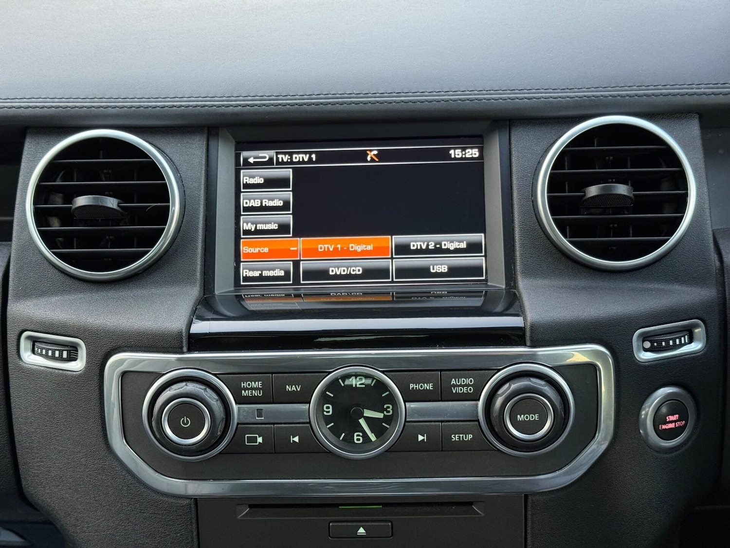 Used Land Rover Discovery 2015 for sale - 76611247: Photo 47