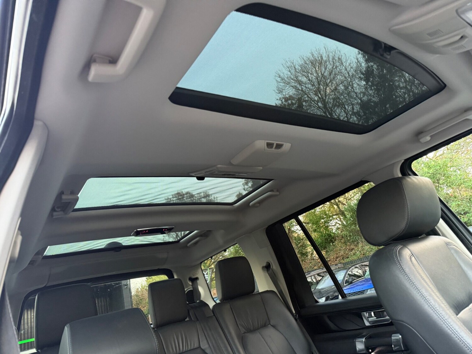 Used Land Rover Discovery 2015 for sale - 76611247: Photo 58