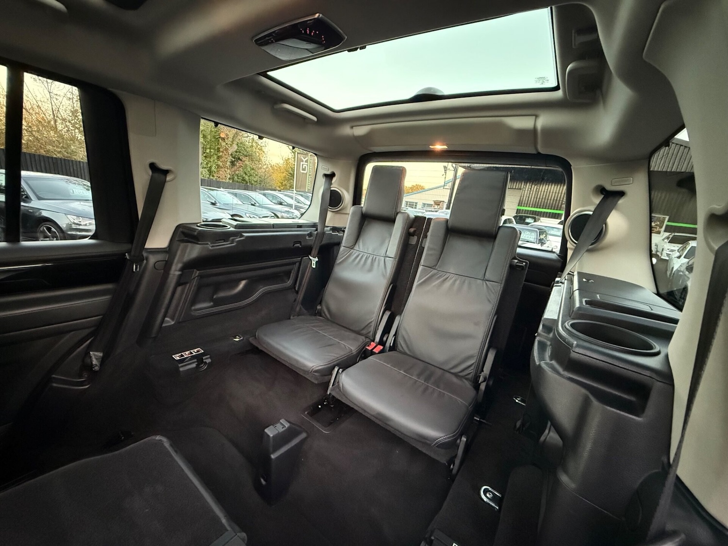 Used Land Rover Discovery 2015 for sale - 76611247: Photo 61