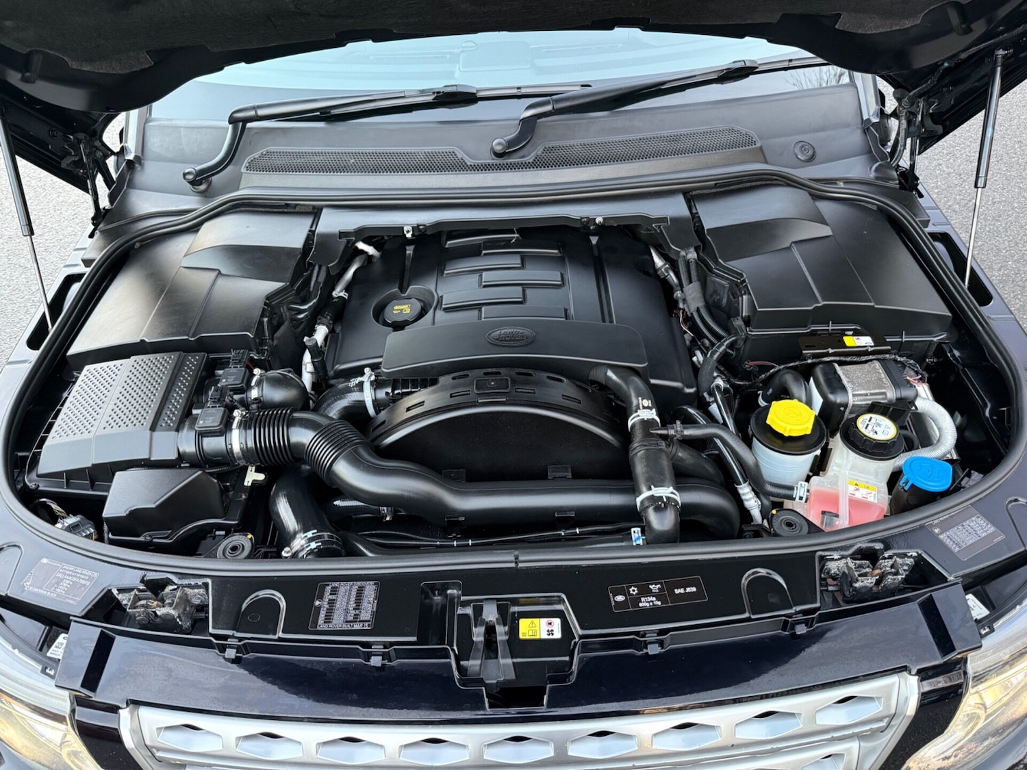 Used Land Rover Discovery 2015 for sale - 76611247: Photo 68