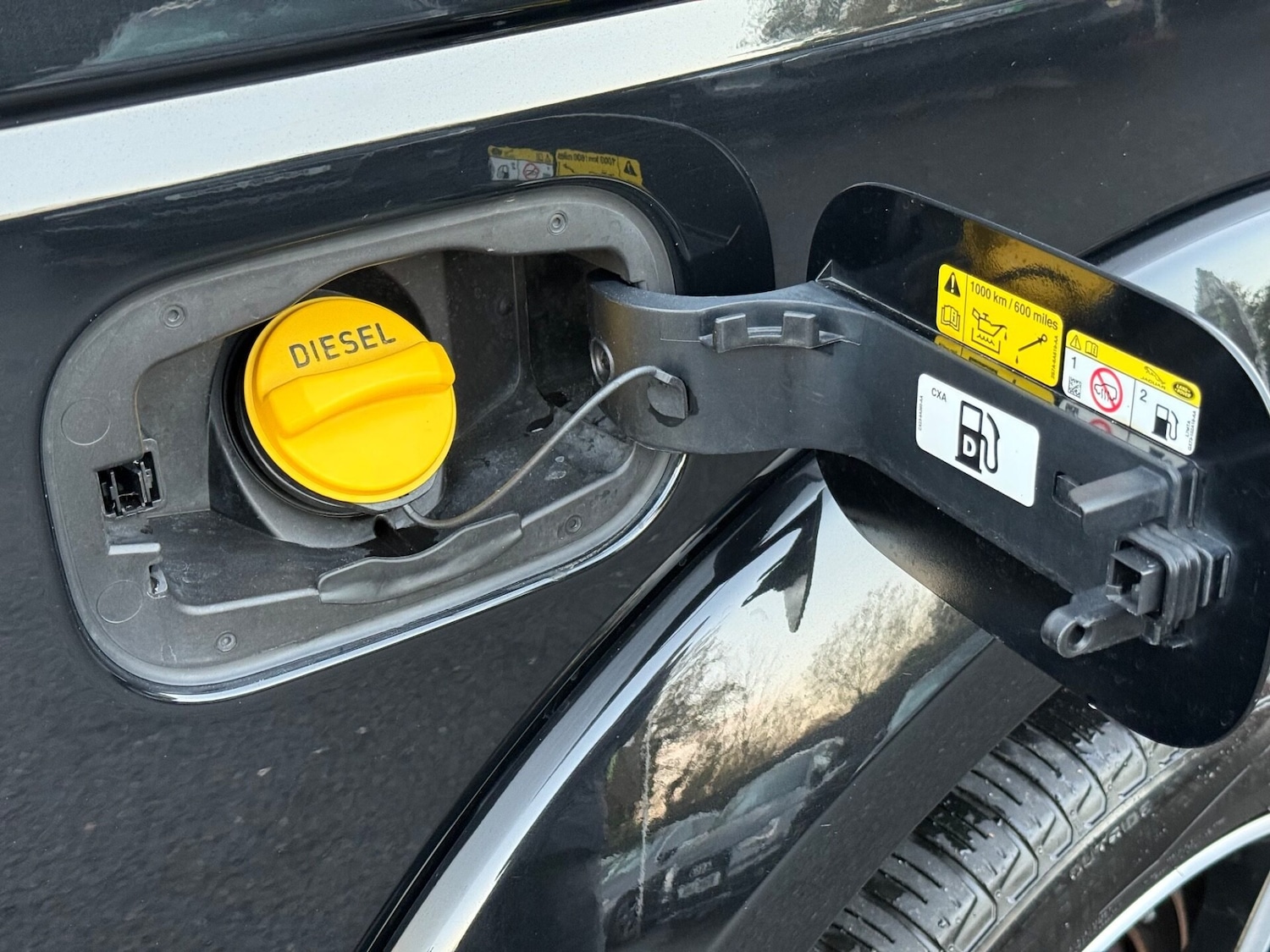 Used Land Rover Discovery 2015 for sale - 76611247: Photo 74