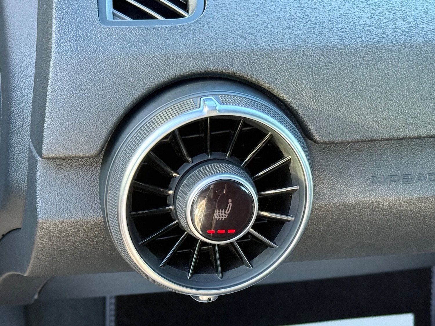 Used Audi TT 2015 for sale - 77335916: Photo 25