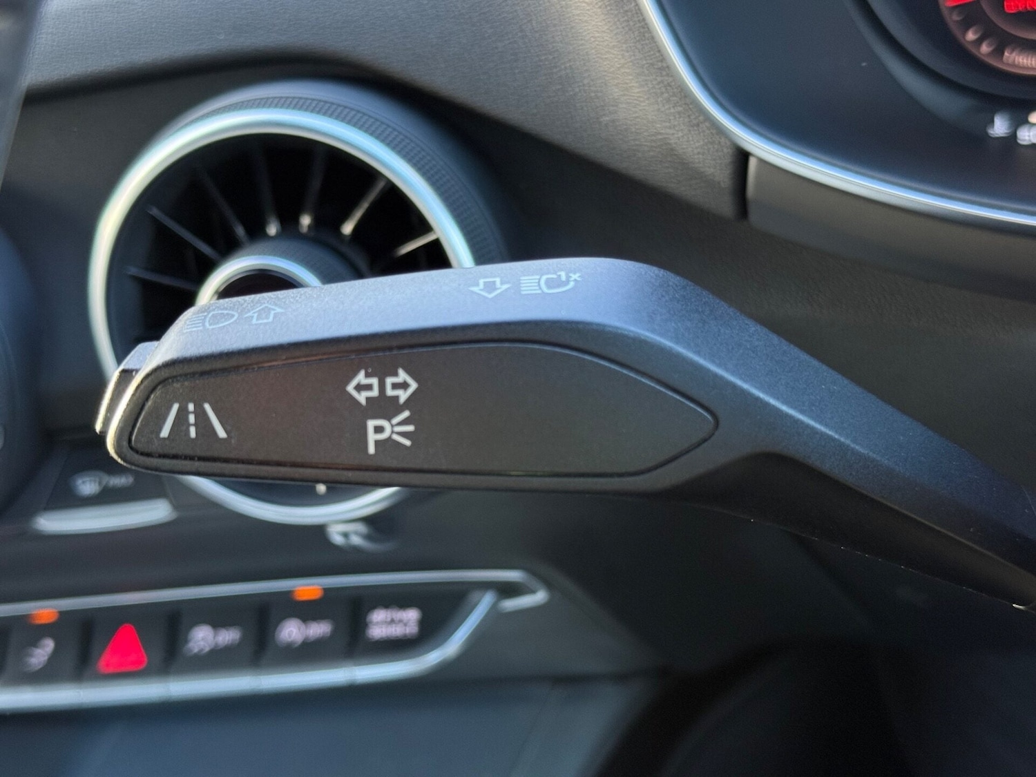 Used Audi TT 2015 for sale - 77335916: Photo 45