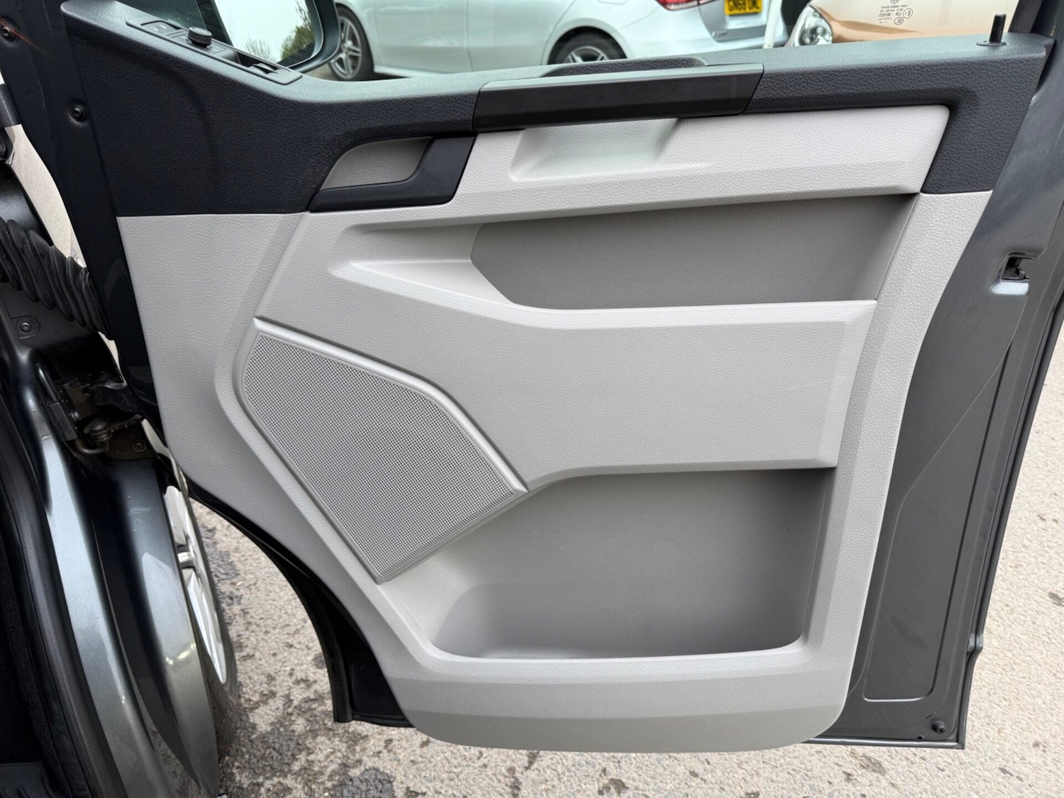 Used Volkswagen Transporter 2019 for sale - 77758829: Photo 33