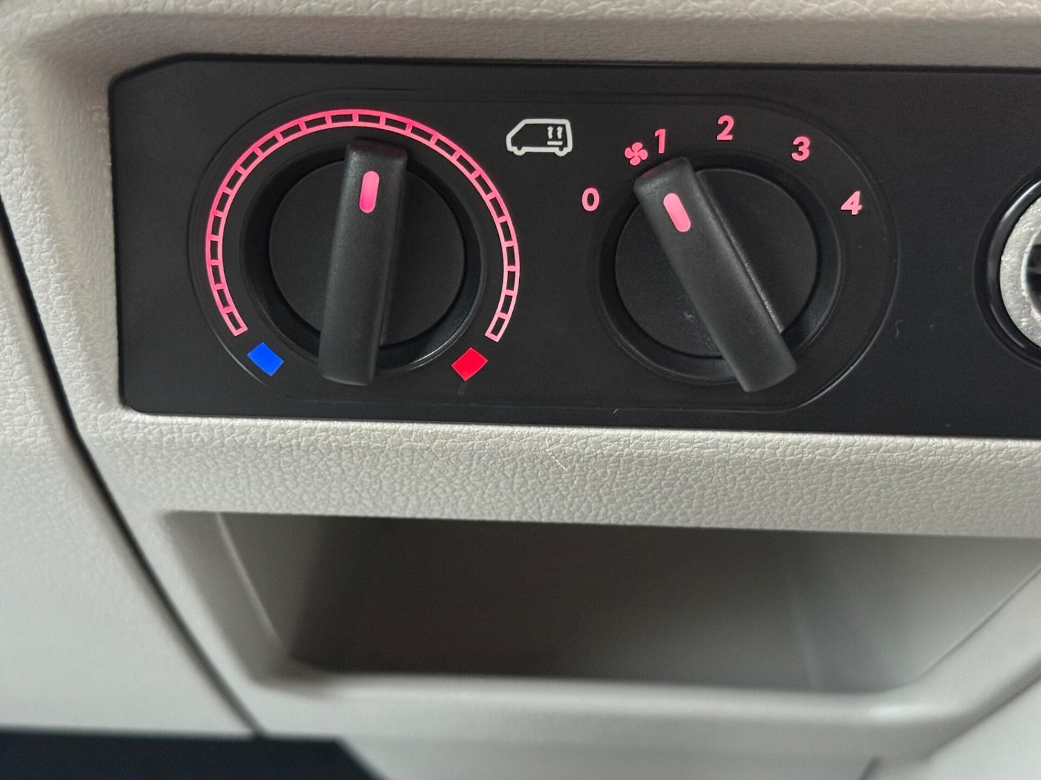 Used Volkswagen Transporter 2019 for sale - 77758829: Photo 43