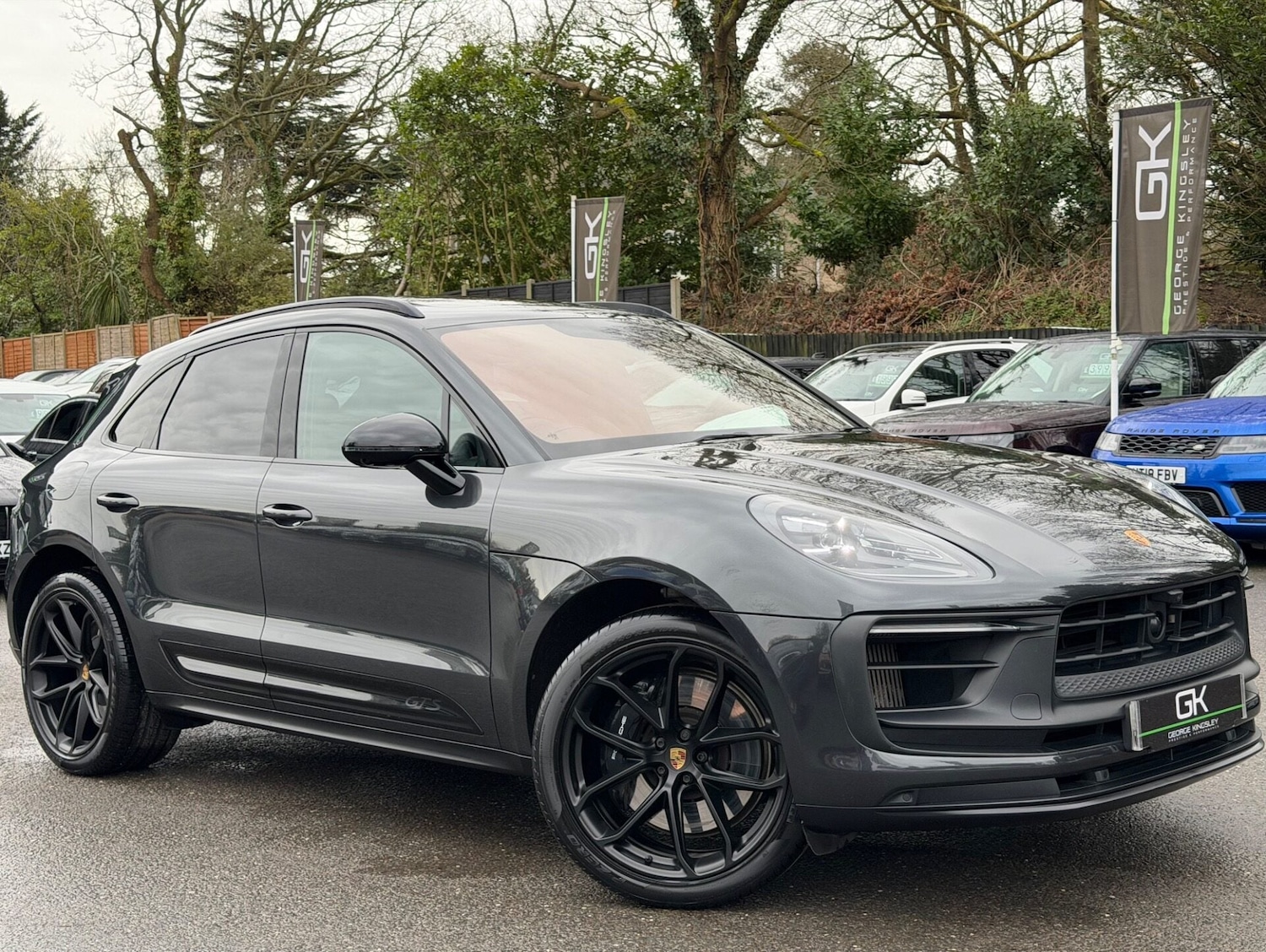 Used Porsche Macan 2023 for sale - 77630097: Photo 1