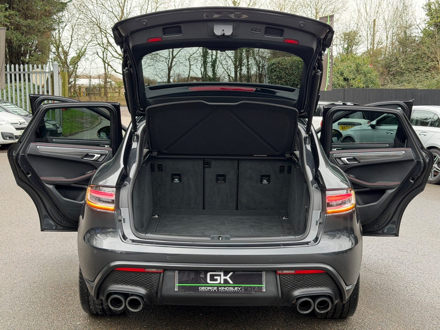 Used Porsche Macan 2023 for sale - 77630097: Photo 19