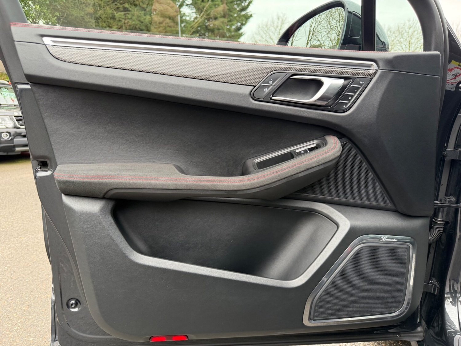 Used Porsche Macan 2023 for sale - 77630097: Photo 25