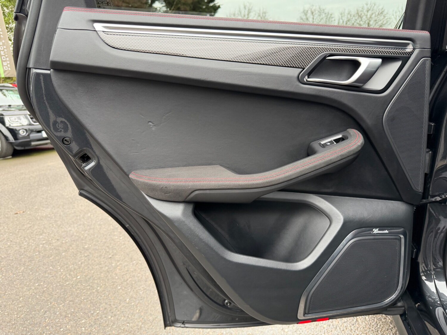 Used Porsche Macan 2023 for sale - 77630097: Photo 32