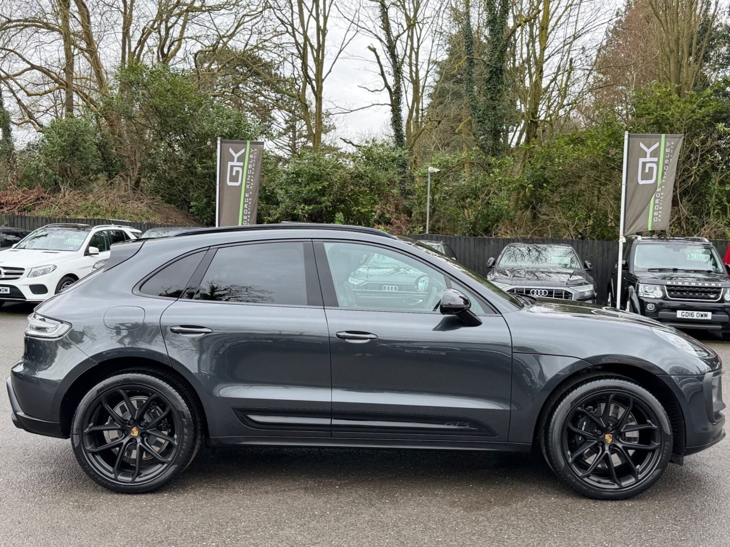 Used Porsche Macan 2023 for sale - 77630097: Photo 4