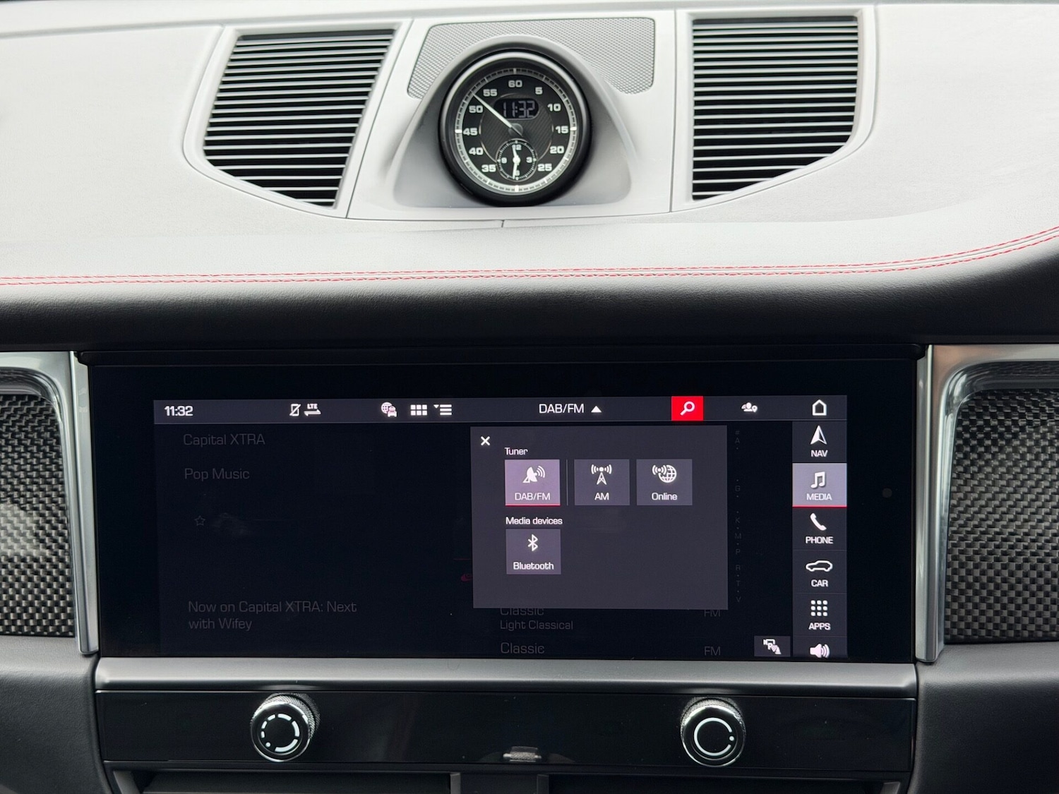 Used Porsche Macan 2023 for sale - 77630097: Photo 60