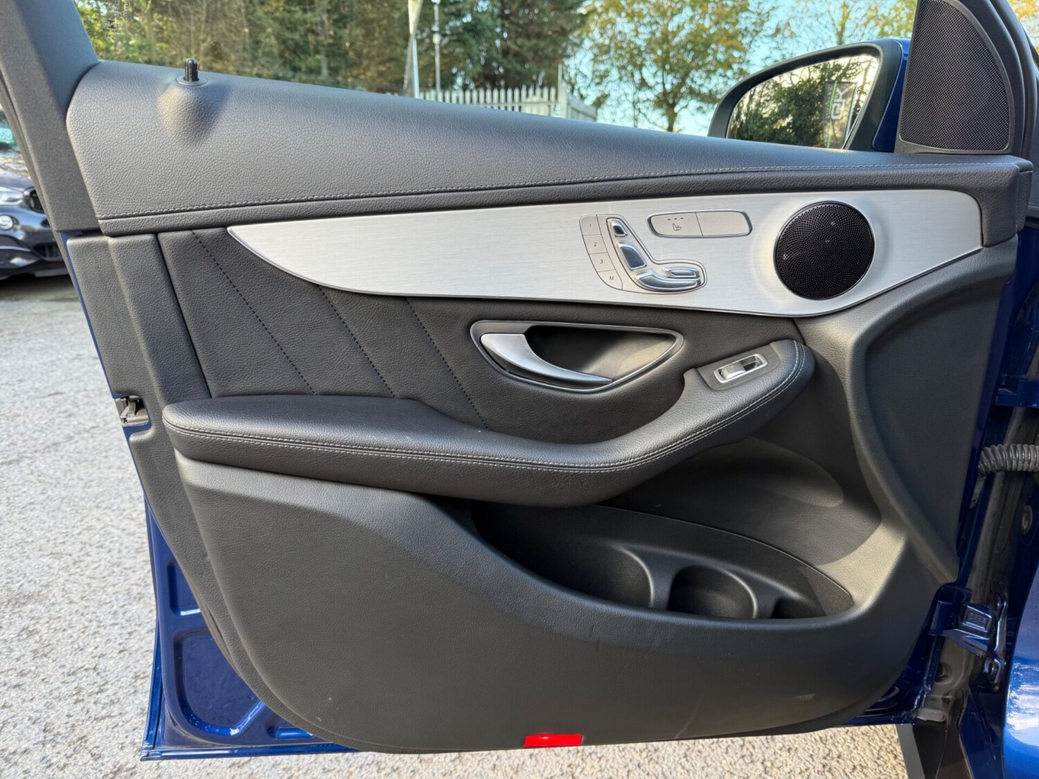 Used Mercedes-Benz GLC 2017 for sale - 76588312: Photo 29