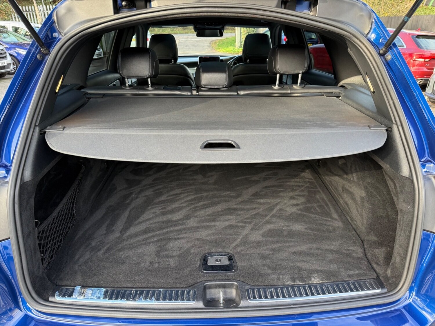 Used Mercedes-Benz GLC 2017 for sale - 76588312: Photo 55