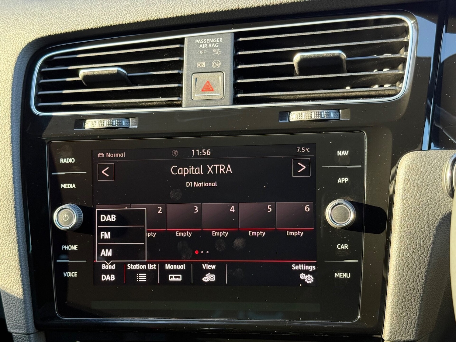 Used Volkswagen Golf 2017 for sale - 77104642: Photo 47