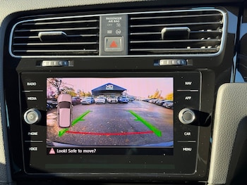 Used Volkswagen Golf 2017 for sale - 77104642: Photo